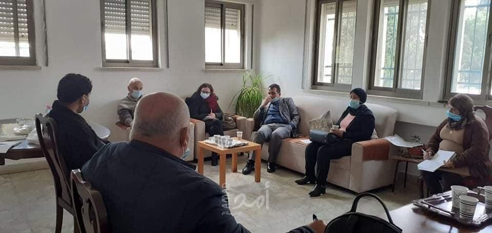 القدس: التنمية الاجتماعية ومؤسسة إنقاذ الطفل يبحثان آلية دعم نزلاء الملجأ الخيري