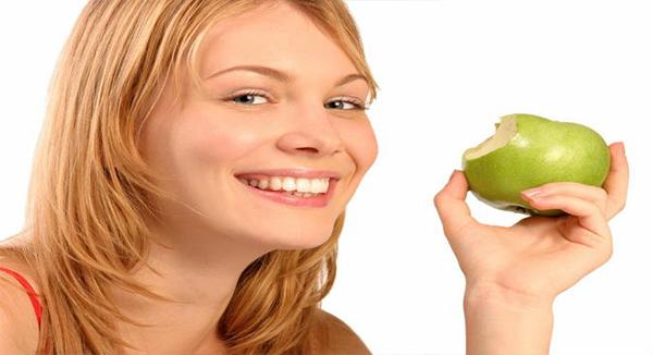 تناول الفواكه دون حساب مفهوم خاطئ يهددك بزيادة الوزن
