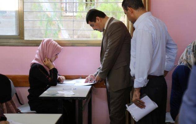 غزة: نحو (34) ألف متقدم لامتحان الوظائف التعليمية