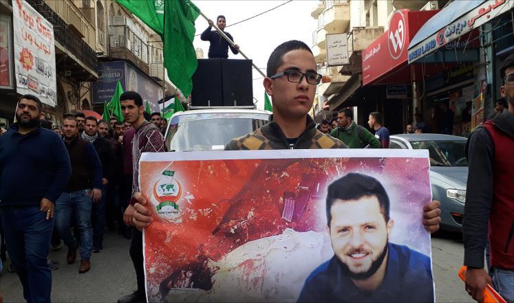 لأول مرة منذ سنوات.. صور القسامي "أحمد جرار" في شوارع نابلس