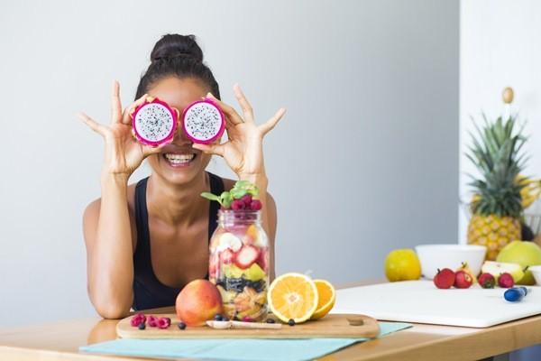 5 أطعمة طبيعية تحسن المزاج