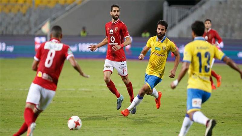 الأهلي يُرسّخ عقدة الـ ـ11 عاماً ويُسقط الإسماعيلي بثنائية في الدوري المصري