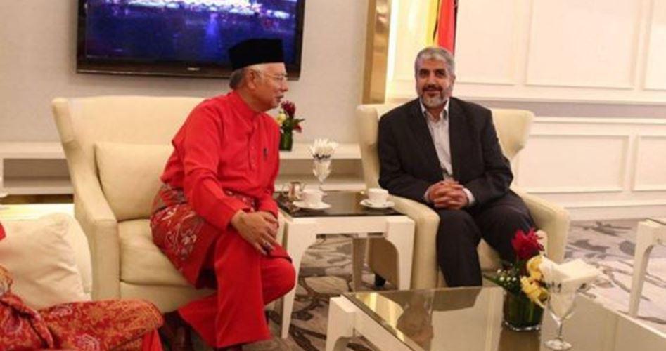 رئيس الوزراء الماليزي محمد نجيب عبد الرزاق يستقبل مشعل