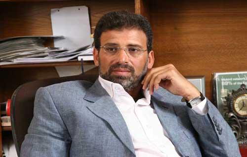 المخرج خالد يوسف يروى تفاصيل السطو المسلح على سيارته.. ويؤكد: لم أكن مستهدفا فى هذا الحادث