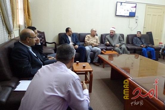 لجنة من ديوان الموظفين العام تبدأ بتسجيل وحصر موظفي المعاهد الأزهرية في فلسطين