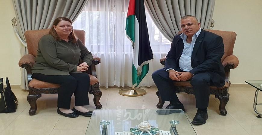 قطامي والبرغوثي يبحثان سبل تعزيز ودعم مشاريع وبرامج تمكين المرأة