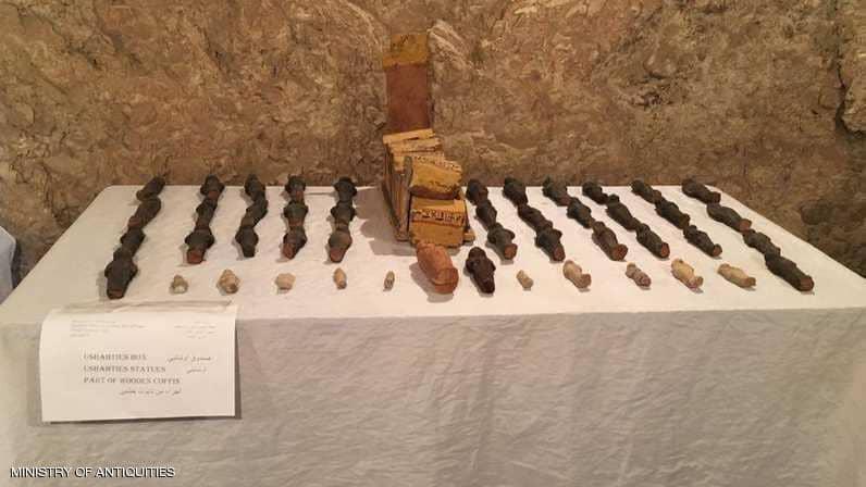 بالصور...مصر تكتشف مقبرتين ومومياء في الأقصر