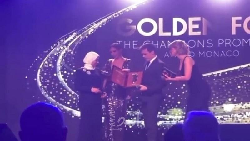 محمد صلاح يفوز بجائزة القدم الذهبية 2021 كأفضل لاعب في العالم