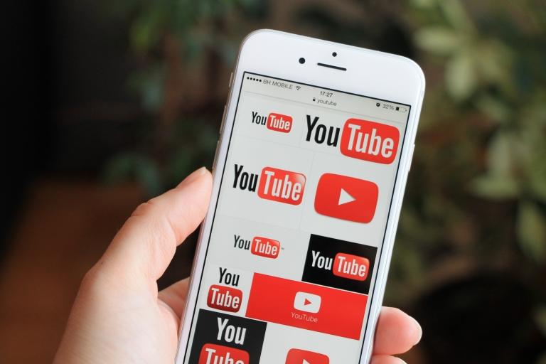المستخدمون يقضون مليار ساعة يوميًا على اليوتيوب