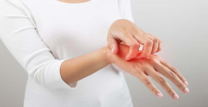 نصائح لتقليل أعراض الإكزيما والتهابات الجلد