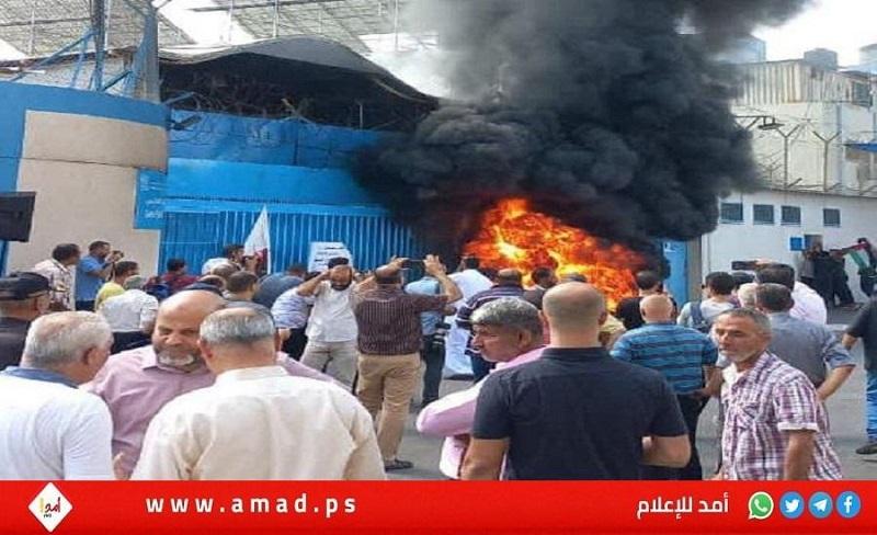 "متضررو عدوان 2014" يحتجون ضد "الأونروا" في غزة- صور