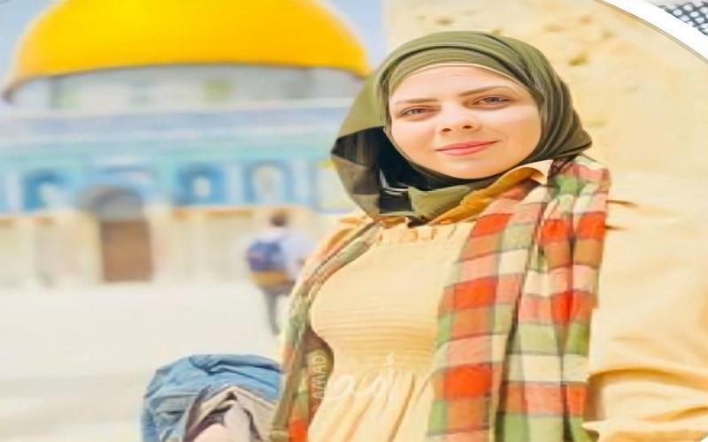 رام الله: الأمن الوقائي يعتقل ميسون عرار أثناء مرافقتها لوالدتها المريضة
