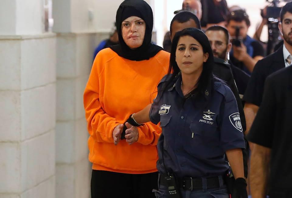 جيش الاحتلال يقمع مسيرة تضامنية مع الأسيرة الجريحة "إسراء جعابيص" بالقدس