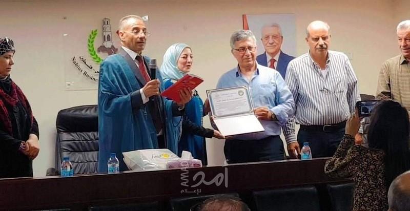 الإعلان عن الدكتورة "لينا الشخشير" شخصية العام الثقافية (2022) لمركز السنابل