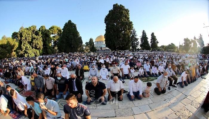 الآلاف يؤدون صلاة "الفجر العظيم" في الأقصى