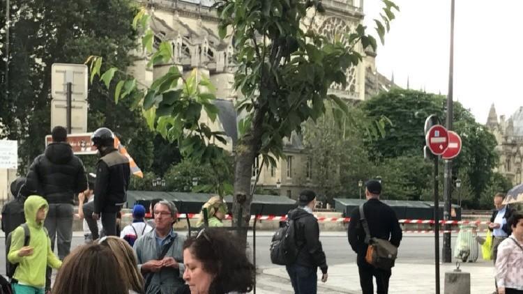 8 اصابات منها خطيرة في عملية دهس لرواد مطعم شمال باريس