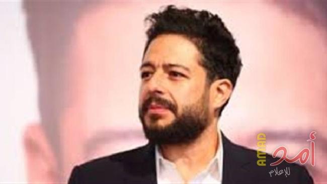 حماقي يؤجل حفلاته الغنائية لشهر بعد إصابته