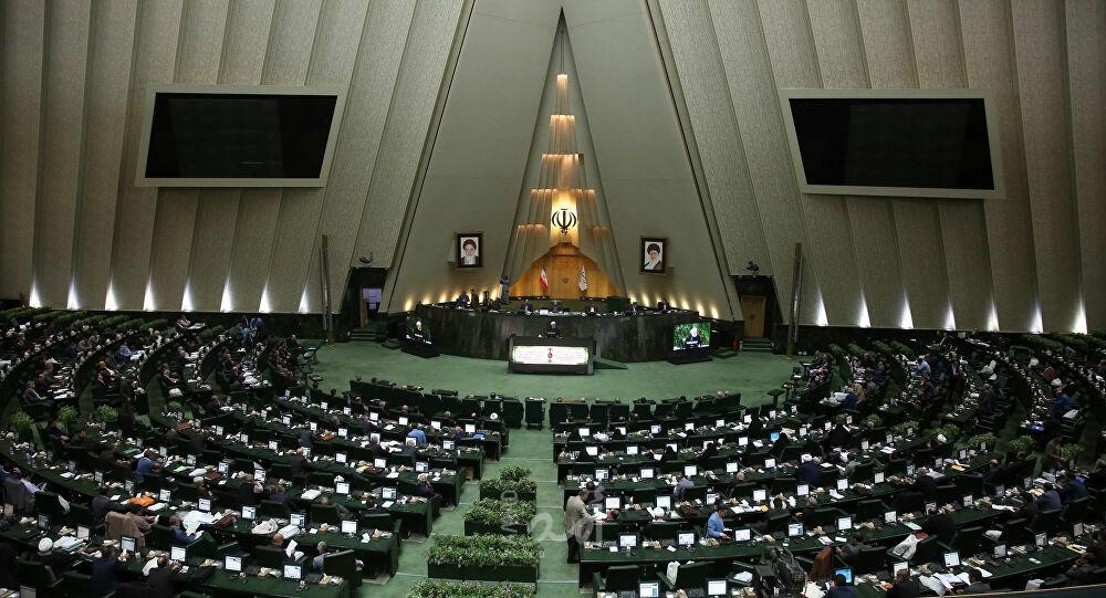 البرلمان الإيراني: لن نخفض أسعار النفط قبل تلبية واشنطن مطالبنا