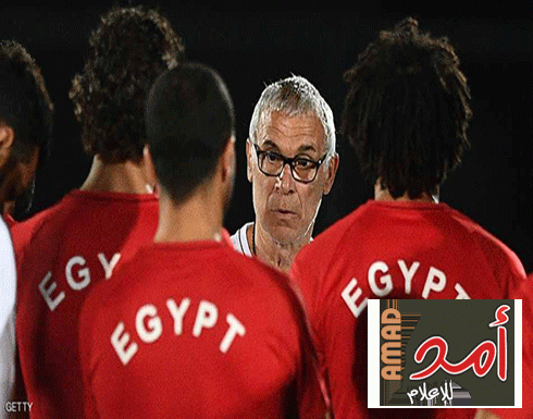 كوبر يتوقع مفاجأة ويرفض اسم "منتخب صلاح"