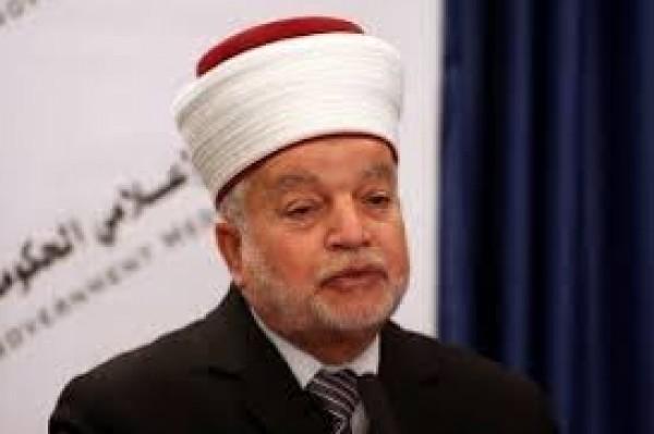 "المفتي العام " يحذر من تداول نسخة من القرآن الكريم
