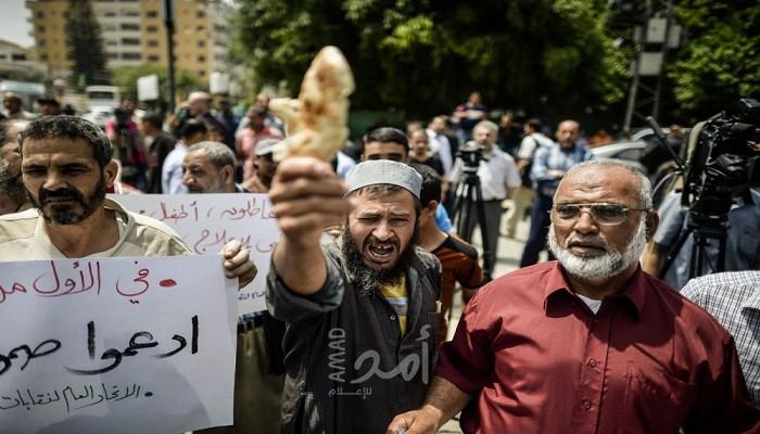 معاناة عمال غزة تتفاقم وسط غياب المسؤولية الحكومية والنقابية