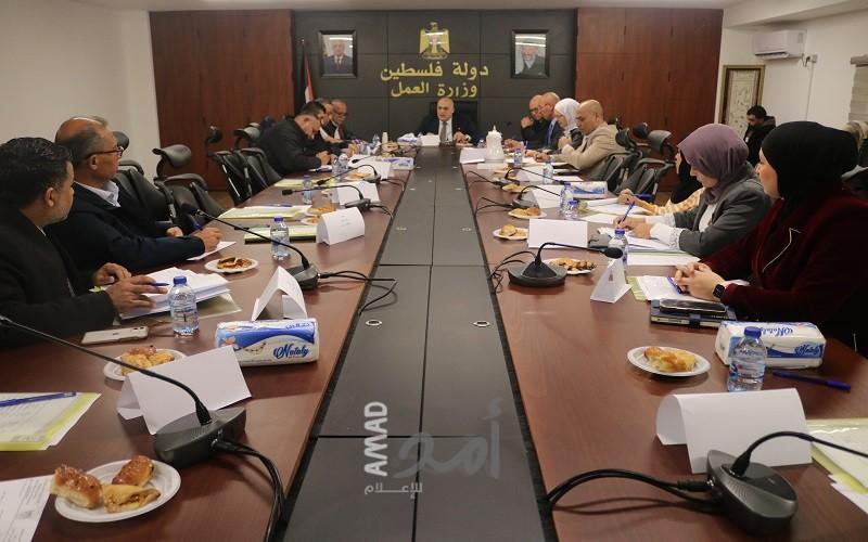 أبو جيش: اقتصادنا الفلسطيني يخسر سنويا ما يقارب مليار و200 مليون شيقل