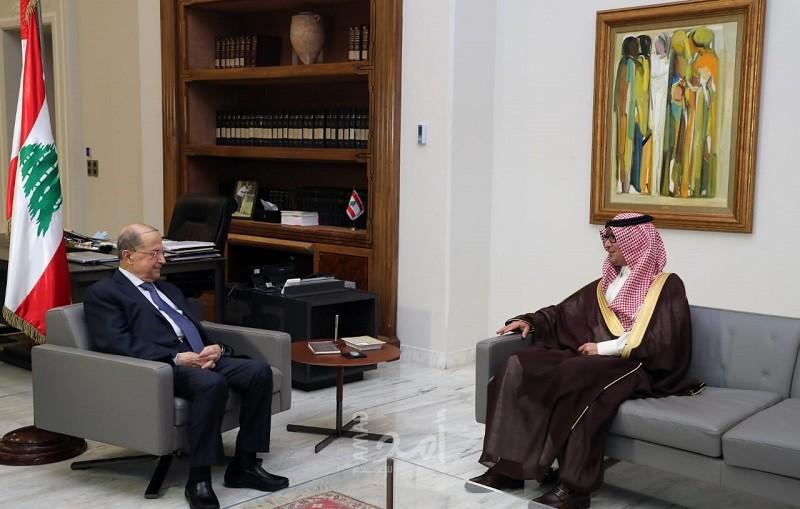 في لقاء مفاجئ..الرئيس اللبناني يبحث مع السفير السعودي تشكيل الحكومة