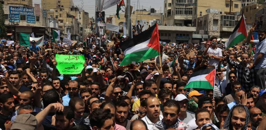 عشرات الأردنيين يشاركون في وقفة تضامنية مع حق العودة الفلسطيني