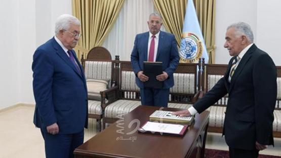 أبو شرار يؤدي اليمين القانونية أمام الرئيس عباس رئيساً لمجلس القضاء الأعلى