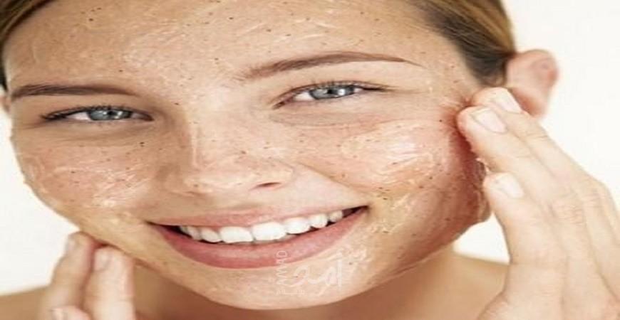 4  طرق  لإزالة الشعر نهائيا من الوجه