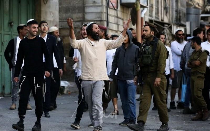 إصابة متضامنين بهجوم للمستوطنين جنوب نابلس