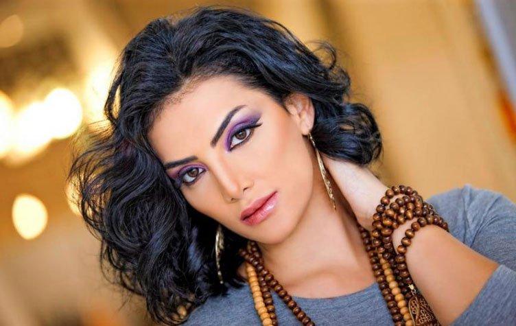 سر عودة حورية فرغلى للسوشيال ميديا .. شاهد