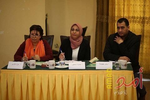 بالصور .. الإسلامية والكلية الجامعية تتأهلان لنهائي مناظرات قطاع غزة