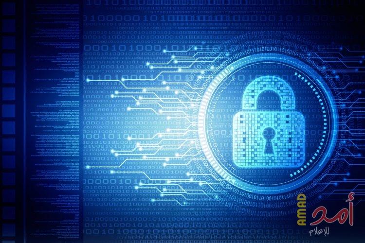 أكسيوس: برامج تجسس “خبيثة” ترهق المسؤولين الأمريكيين