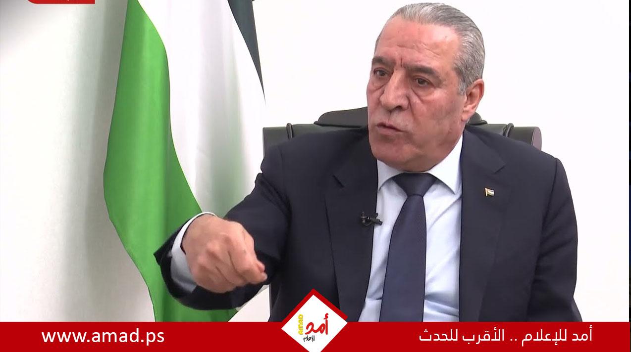 حسين الشيخ يلتقي ستيف ويتكوف في الرياض