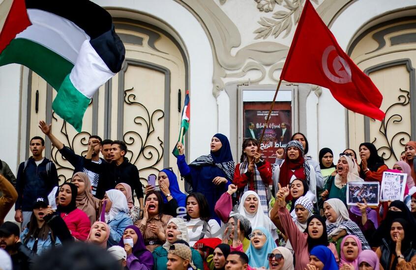"قافلة الصمود" تنطلق من تونس في اتجاه معبر رفح لكسر الحصار عن غزة
