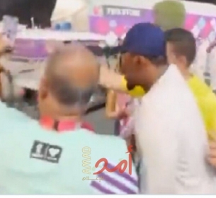 هل يعتقل صامويل إيتو في قطر بعد اعتدائه على مشجع جزائري؟ -فيديو 