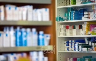 في ظل الأوضاع الكارثية في غزة.. مواطنون يتحايلون على عيادات "الأونروا" لبيع الأدوية أوتبديلها!