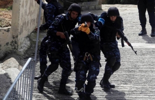 الشرطة الفلسطينية تحرر رجل أعمال بعد اختطافه في نابلس