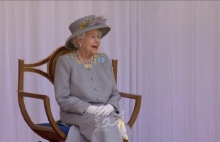 ملكة بريطانيا إليزابيث الثانية تحتفل بعيد ميلادها الـ(95)