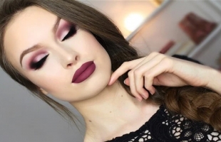 أفكار متنوعة لمكياج يناسب الفستان الأسود