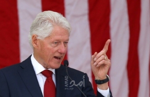 كلينتون: نتنياهو أشعل الحرب على إيران ليبقى بالسلطة- فيديو