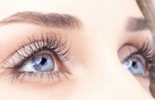 4 نصائح لزيادة نمو الرموش وحمايتها من التساقط