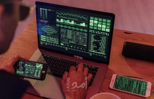 6 خطوات لتجنب التجسس أثناء شحن هاتفك بالأماكن العامة