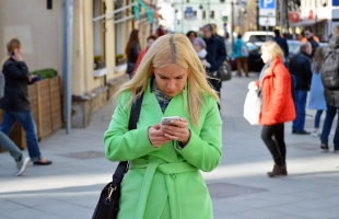 كيف تحول الرسائل الصوتية على iMessage إلى نصوص المكتوبة