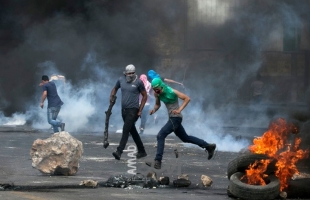 إصابات وحالات اختناق جراء اندلاع مواجهات مع قوات الاحتلال في الضفة