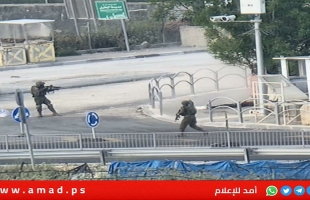 جيش الاحتلال ومستوطن إرهابي يغتالون شابين في الخليل