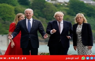 جونسون يفضح حركات بايدن المراهقة: "عينه زاغت" على زوجتي الجميلة"