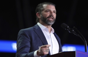 نجل ترامب: الصناعات العسكرية الأمريكية تريد إشعال حرب عالمية ثالثة