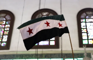 القاهرة: السفارة السورية تعلن تقديم خدمات مجانية للسوريين العائدين إلى وطنهم